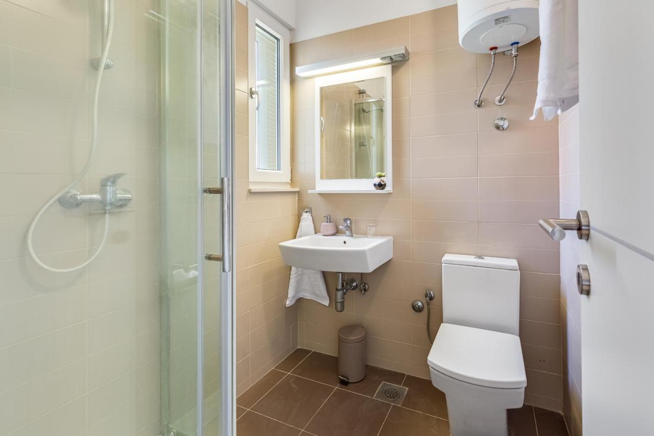 Luxury Two-Floor Apartment In Petrcane With Garden And Pool Экстерьер фото