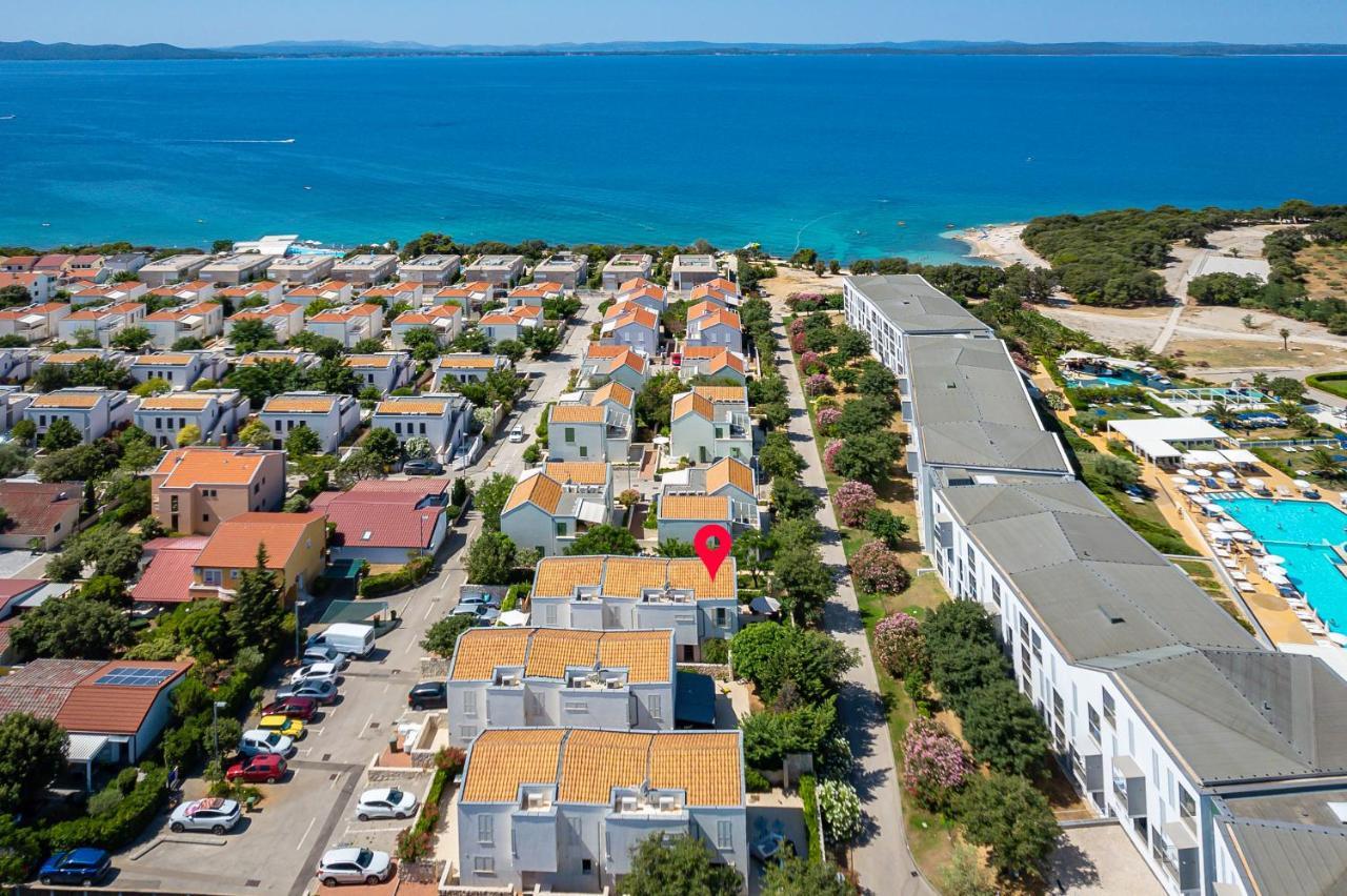 Luxury Two-Floor Apartment In Petrcane With Garden And Pool Экстерьер фото